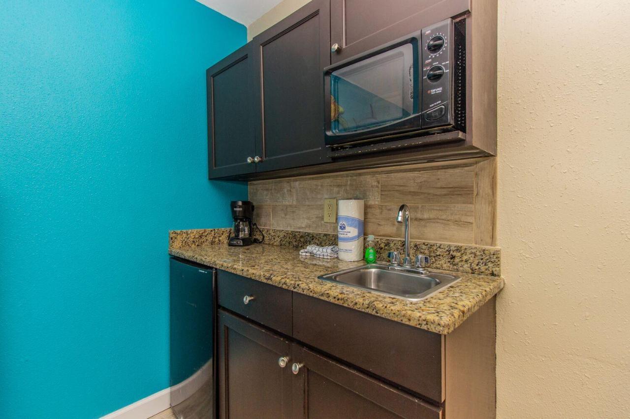 Landmark 618 Myrtle Beach Room photo